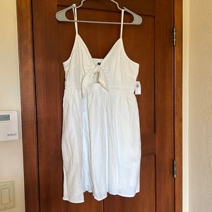 Old Navy Babydoll Bow Tie Dress, size Large, color White.